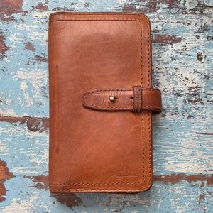 SADDLEBACK LEATHER Big Leather travel Wallet Chestnut in last forever condition